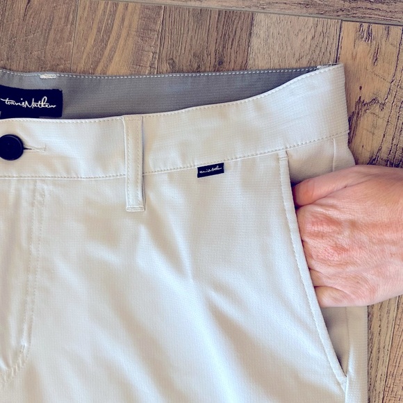 TRAVIS MATTHEWS Pants Light Gray Flat Front Golf Slacks Mens Size 38 x 28 - Picture 7 of 9